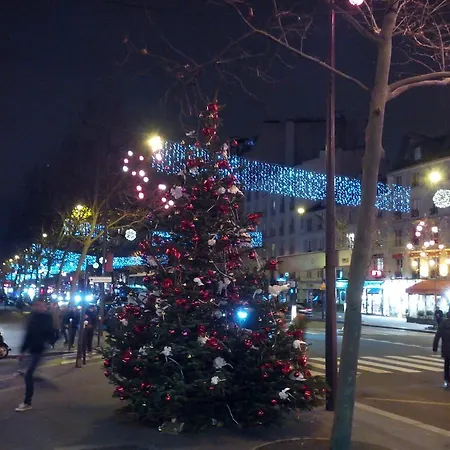 Bright Close To Champs Elysees Lägenhet